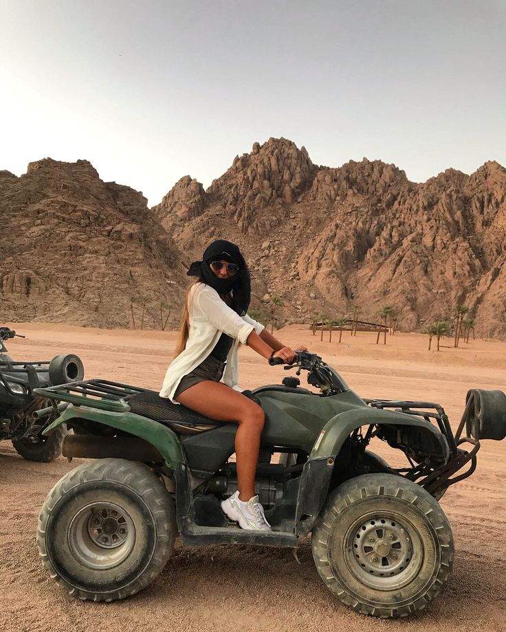 Escursione di Motorata e Cammellata e Cena Beduina a Sharm